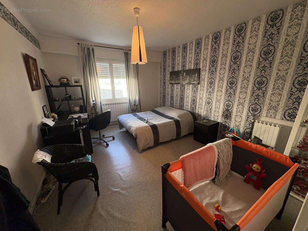 Maison à MONTAIGU-DE-QUERCY