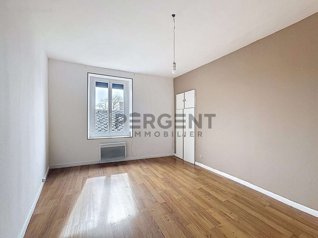 Appartement à CHARLEVILLE-MEZIERES