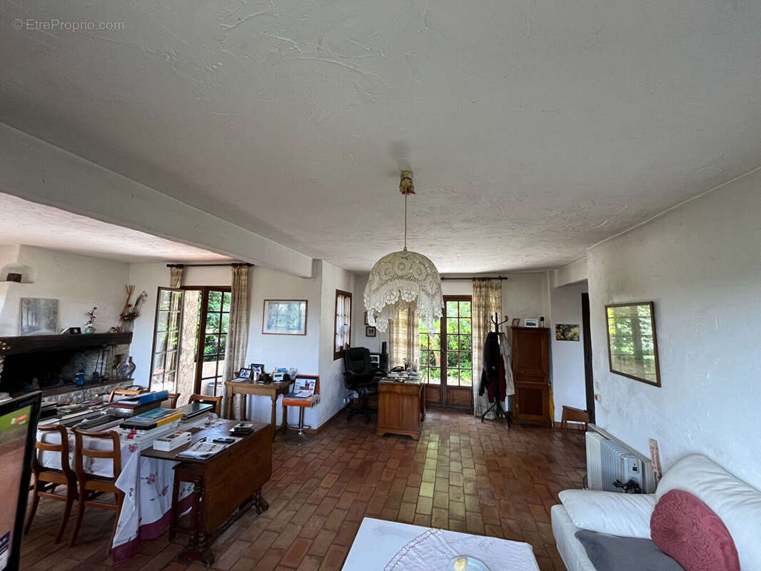 Maison à CAGNES-SUR-MER