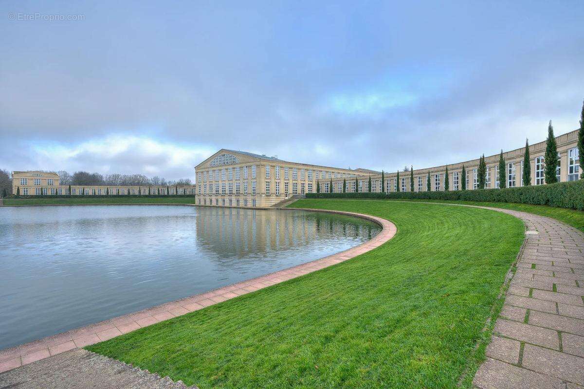 Appartement à VOISINS-LE-BRETONNEUX