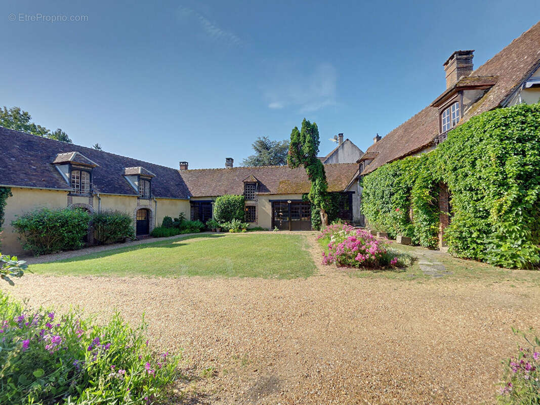 Ancien corps de ferme proche maintenon - photo 2