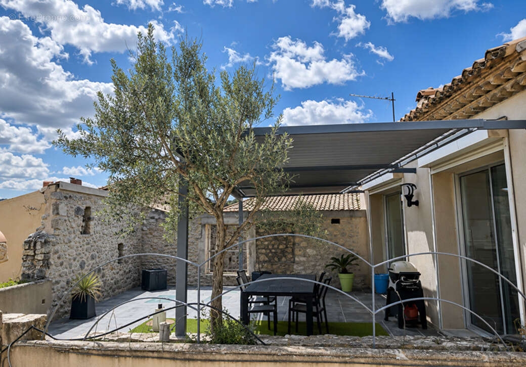 Maison 363 m² à Bourg-Saint-Andeol  - photo 6