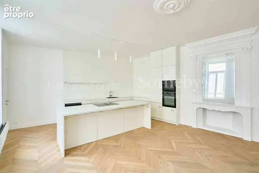 Vieux-Lille , magnifique Duplex type 5 , terrasse entièrement rénové . - photo 5
