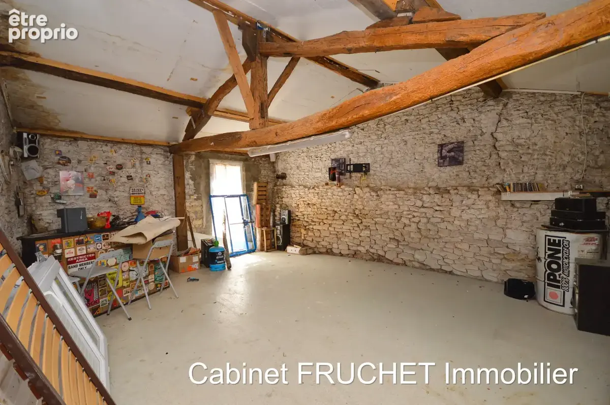 Axe CHANTONNAY - POUZAUGES - Grande maison de campagne - photo 14