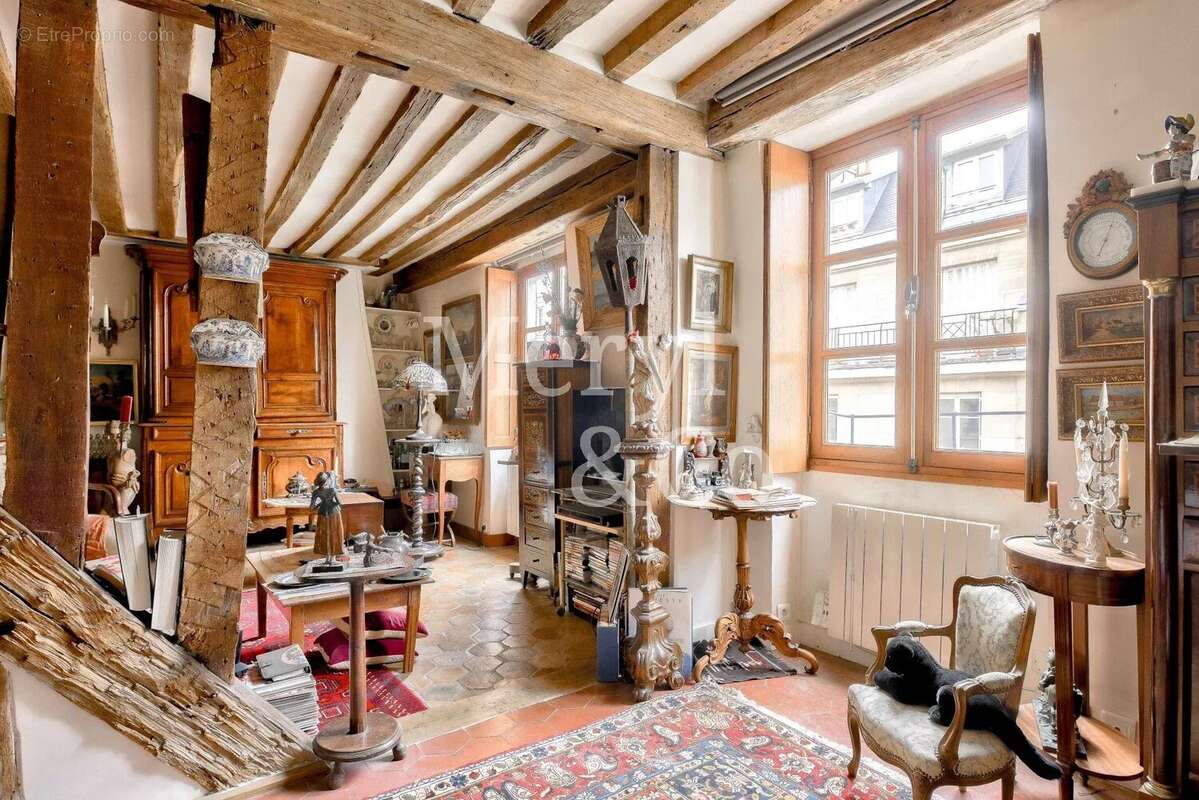 Appartement à PARIS-4E