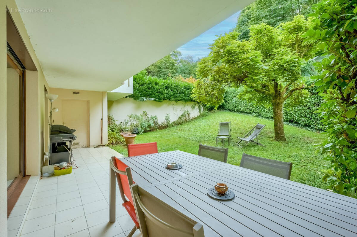 Appartement à CALUIRE-ET-CUIRE