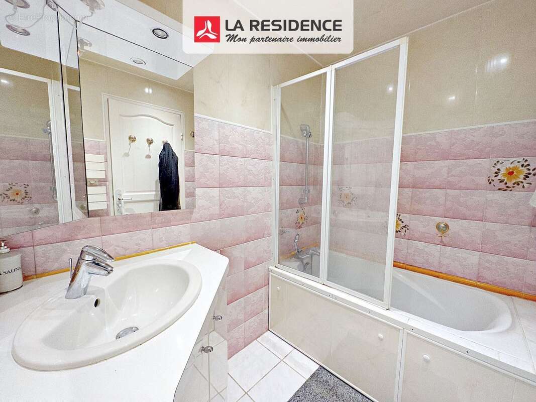 Maison à JUMEAUVILLE