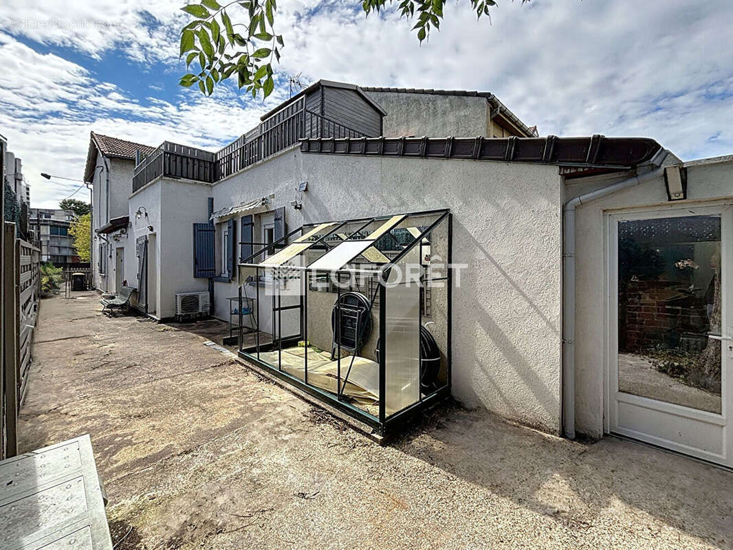 Maison à VILLEJUIF