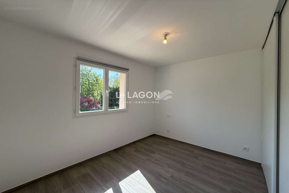 Maison 102 m² à Saint-Cyprien  - photo 6