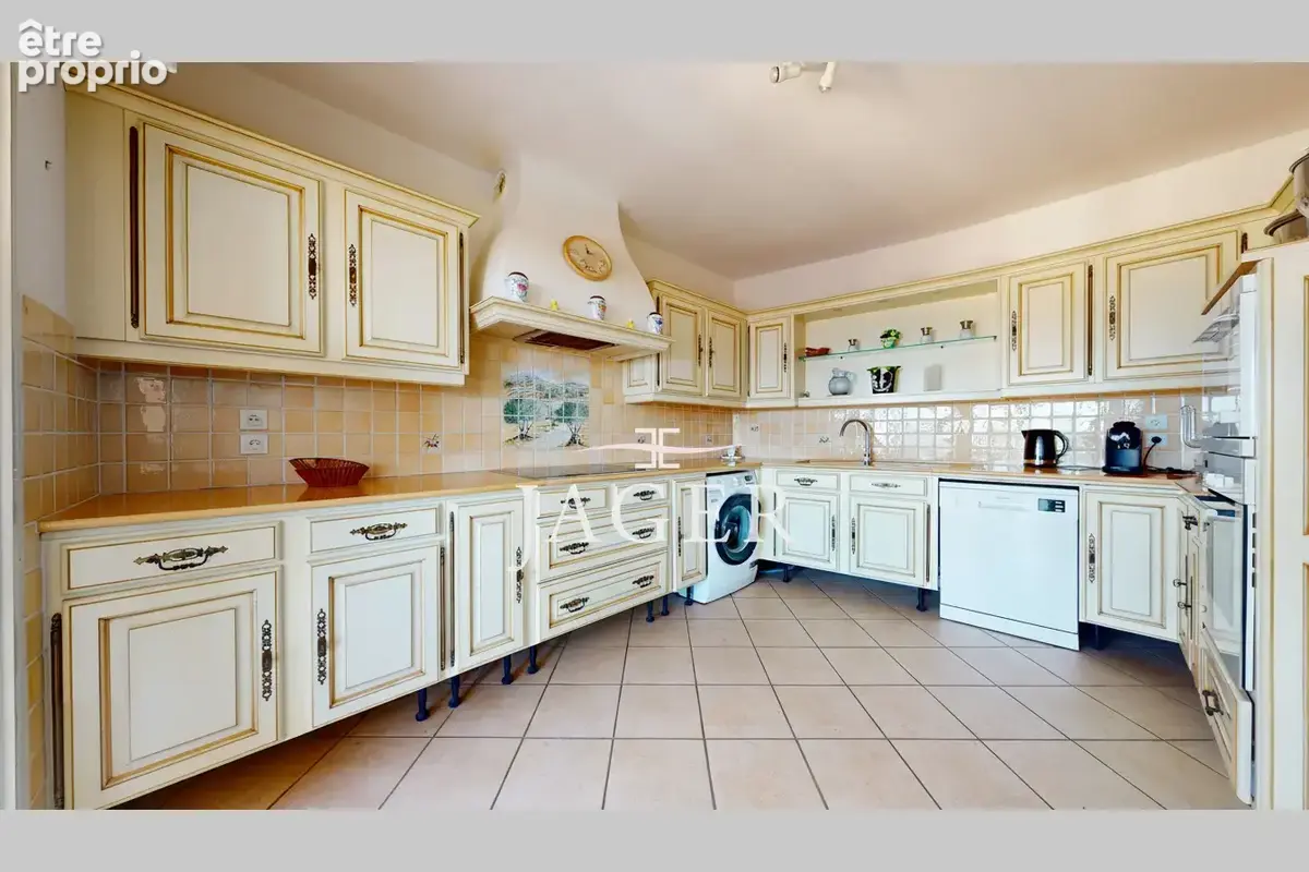 Appartement 4 pièces 118 m² à vendre à Sainte-Maxime (83120) - photo 4
