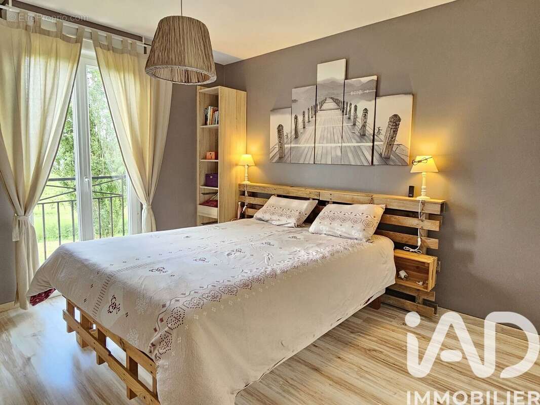 Maison 162 m² à Breville  - photo 8