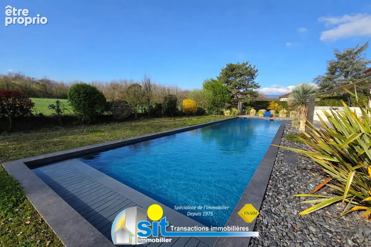 Villa 212 m2 sur les hauteurs de Roussillon   Calme absolu   Piscine   Terrain 1 616 m2 - photo 4