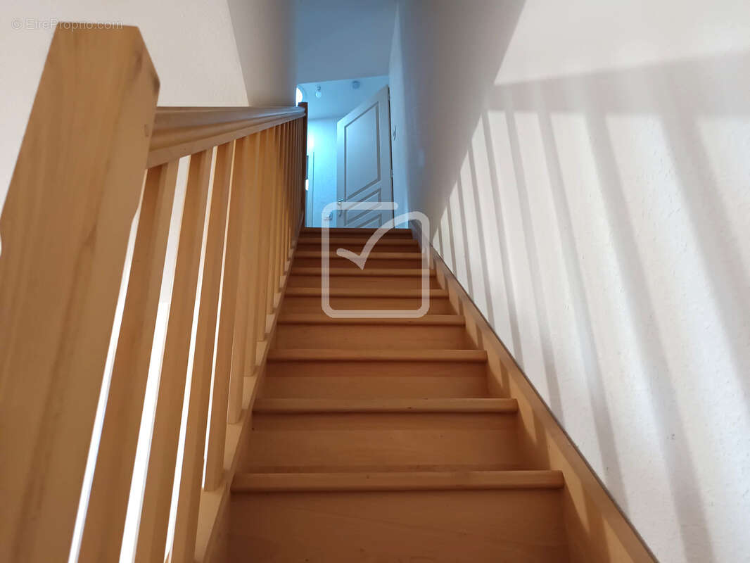 Appartement à SAINT-MAURICE-D'IBIE