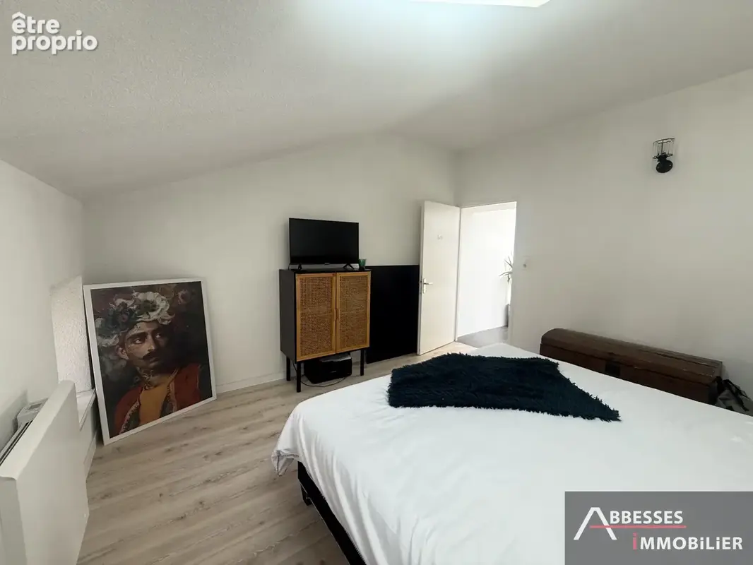 EN EXCLUSIVITÉ - CENTRE VILLE : Au 2ème et dernier étage : Superbe appartement esprit loft de type F5 - photo 18