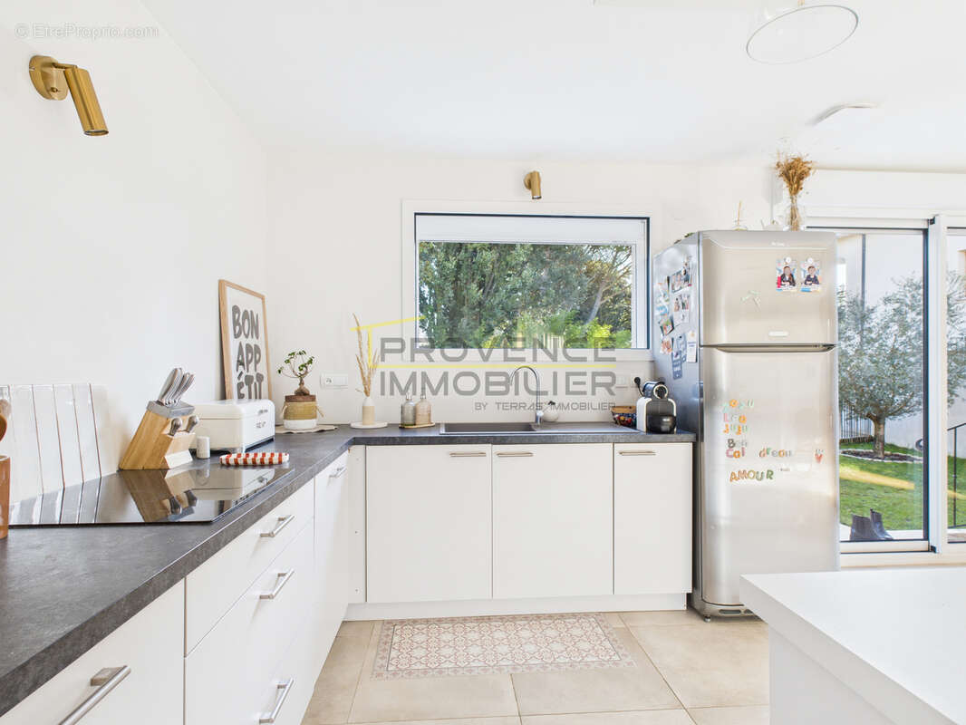 Maison à MONTELIMAR