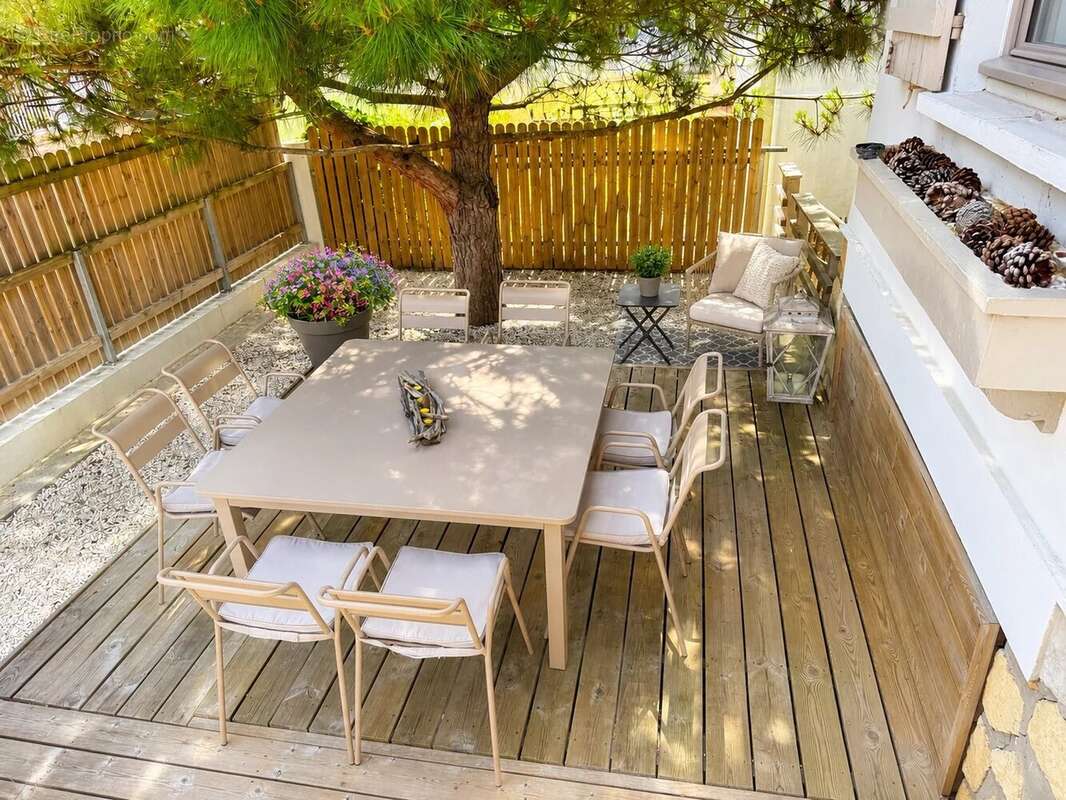 Charmante maison avec quatre chambres et un jardin intime à Arcachon, quartier des Abatilles. - photo 5