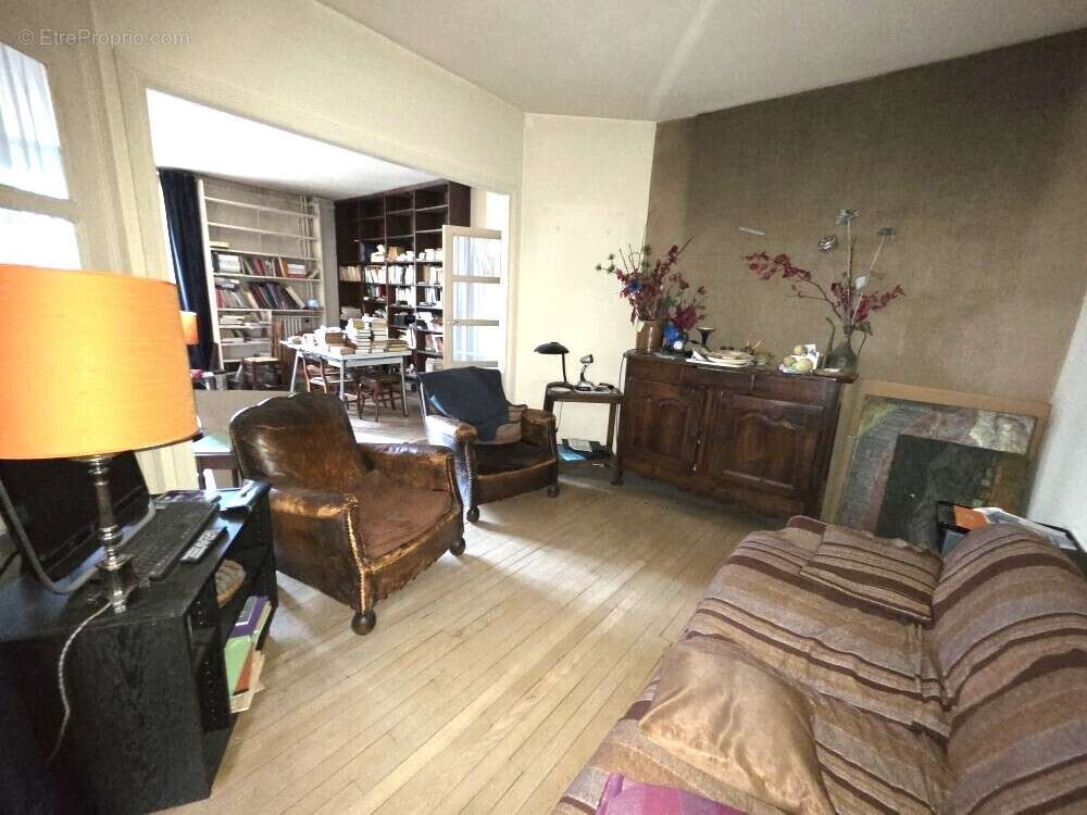 Appartement à ISSY-LES-MOULINEAUX