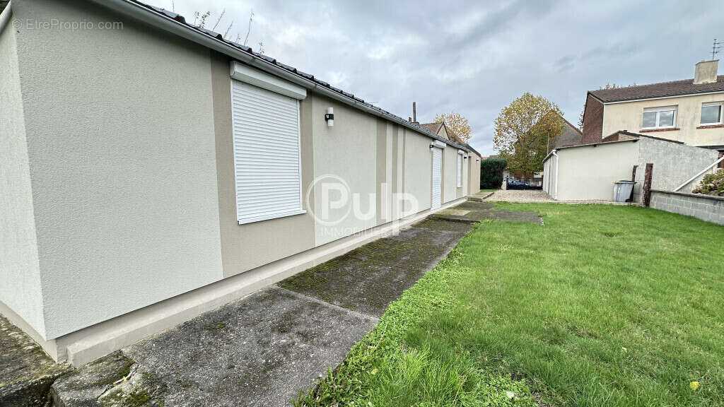 Maison à BRUAY-LA-BUISSIERE