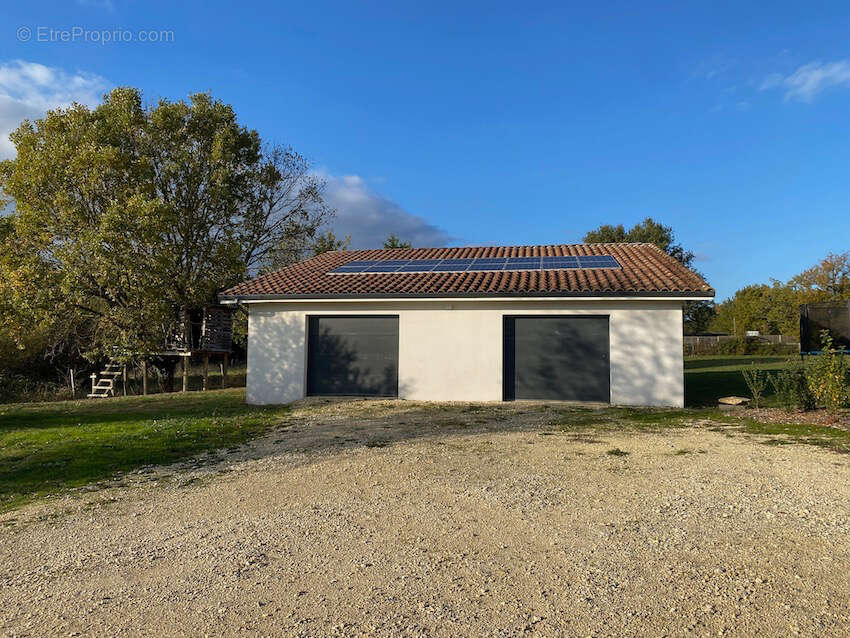 Maison à VILLEFRANCHE-DE-LONCHAT
