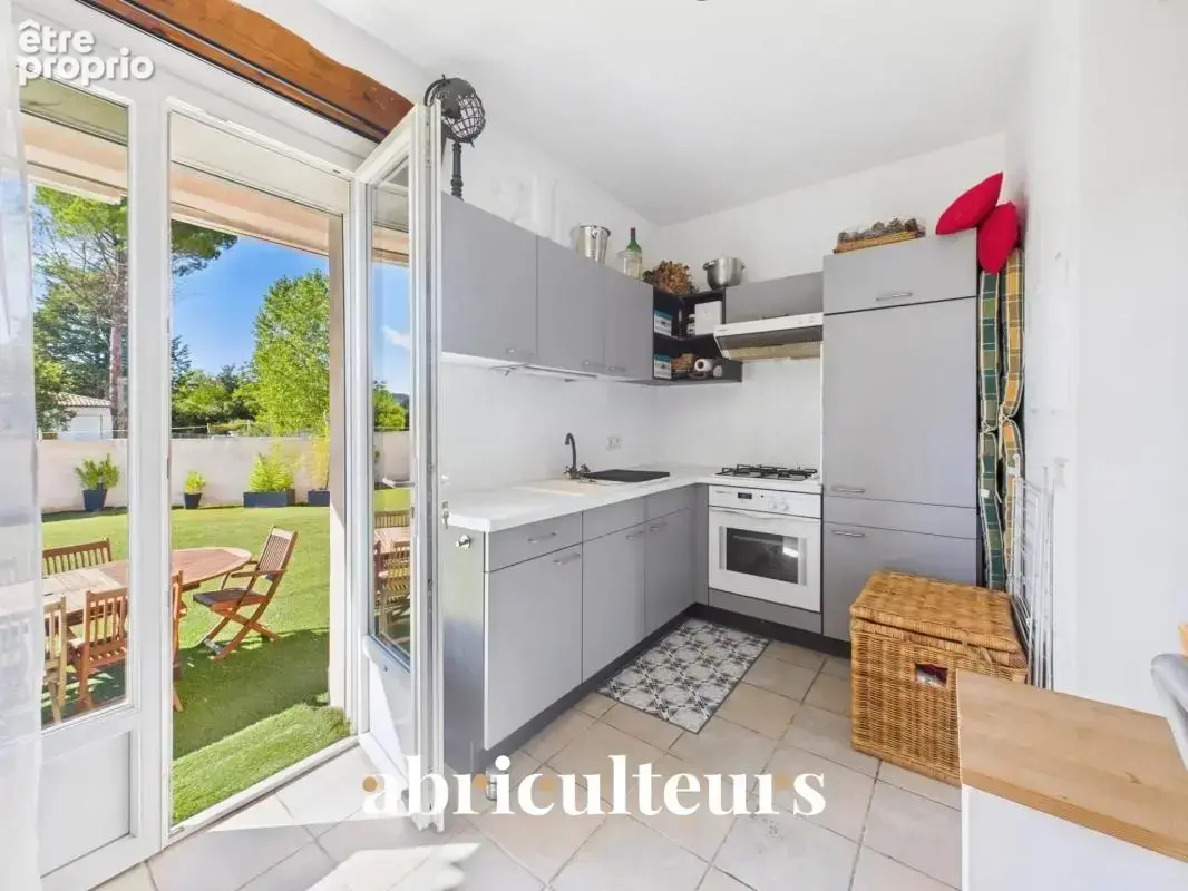 Maison familiale avec dépendance de 192 m² en vente à Bouc-Bel-Air(13320) - photo 17