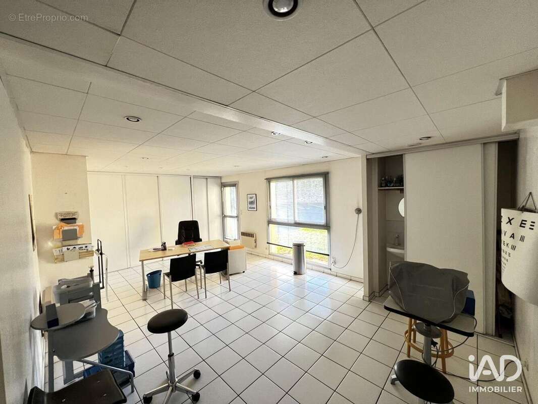 Photo 6 - Commerce à LAMBALLE