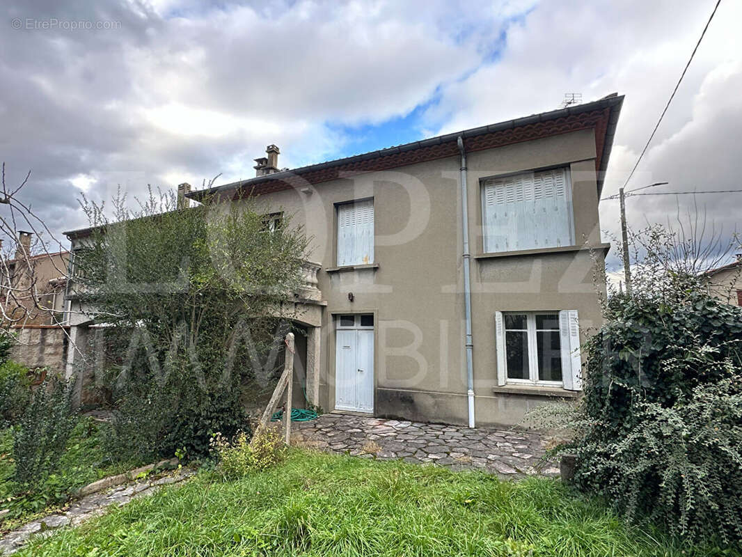 Maison à AUSSILLON
