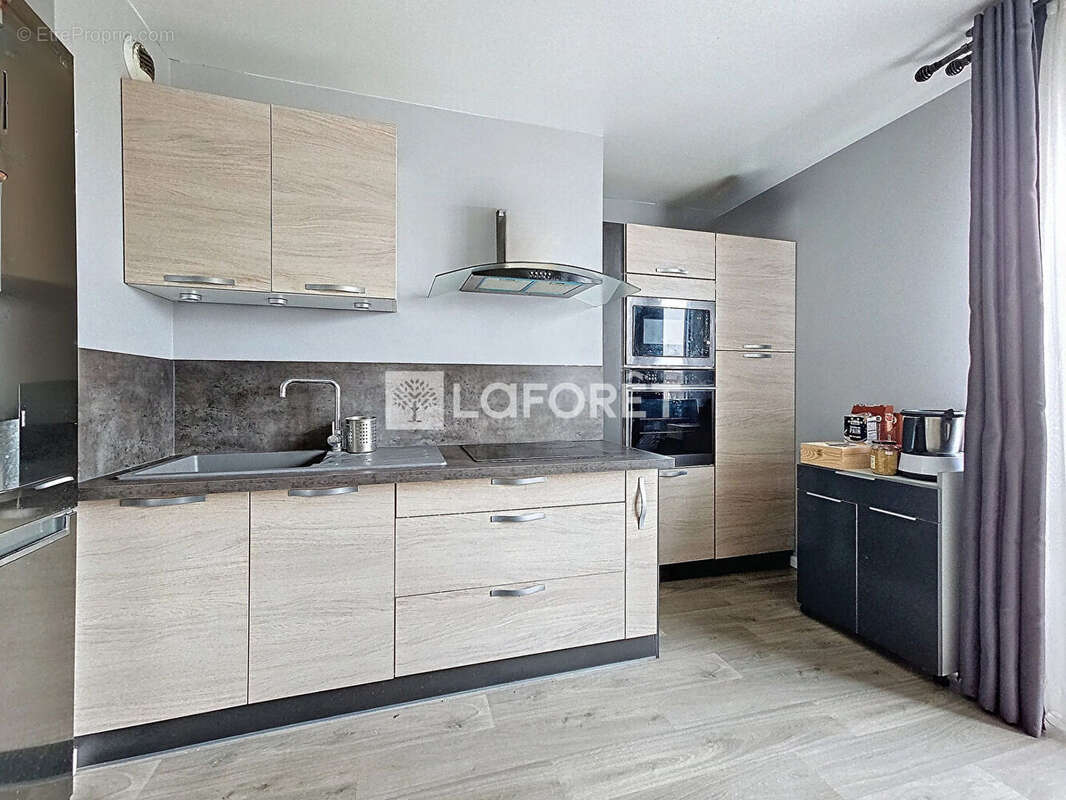 Appartement à MOISSY-CRAMAYEL