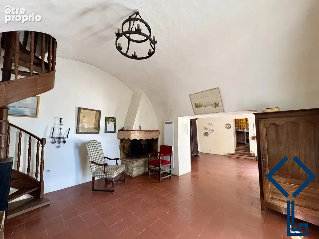 Maison 5 pièces 156 m² à vendre à Cazilhac (34190) - photo 3