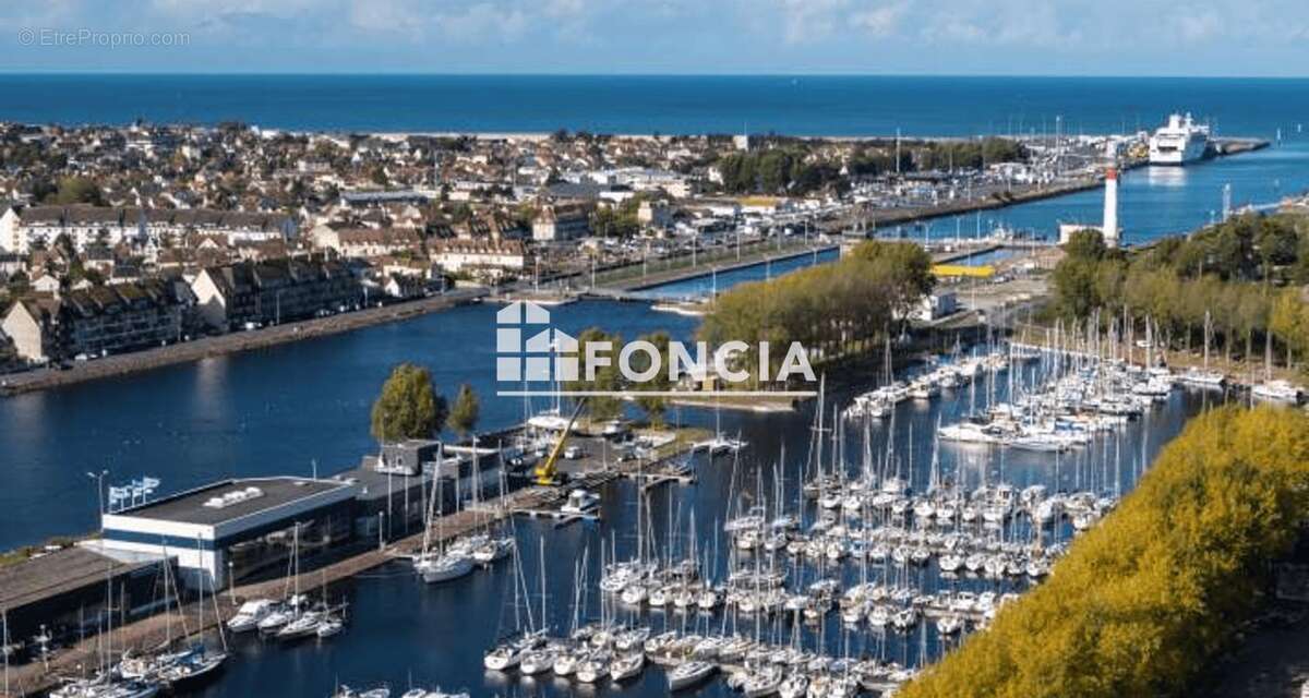 Appartement à OUISTREHAM