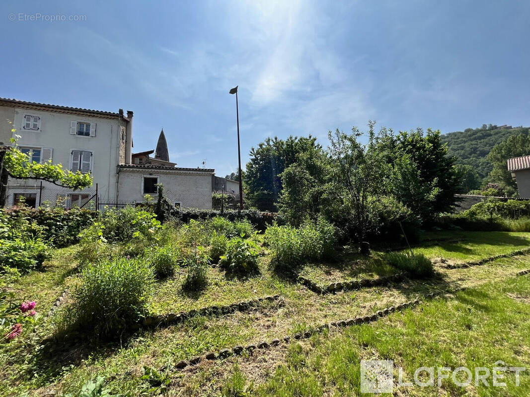 Maison à SAINT-CIRGUES