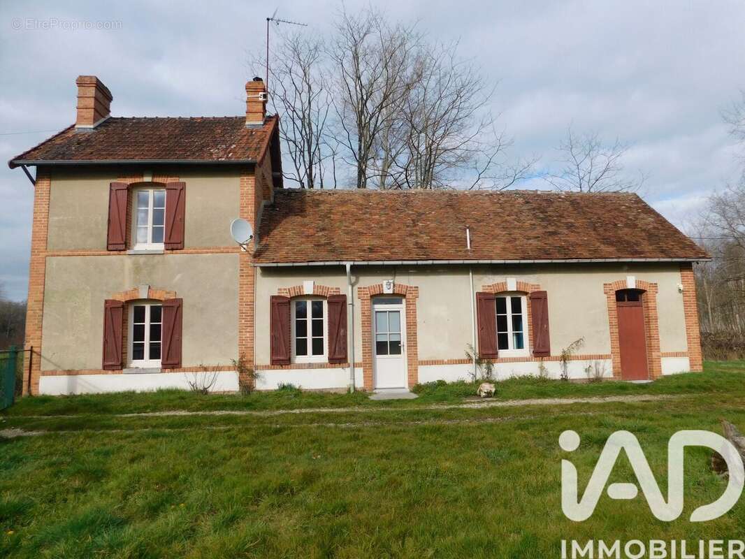Photo 2 - Maison à SALBRIS