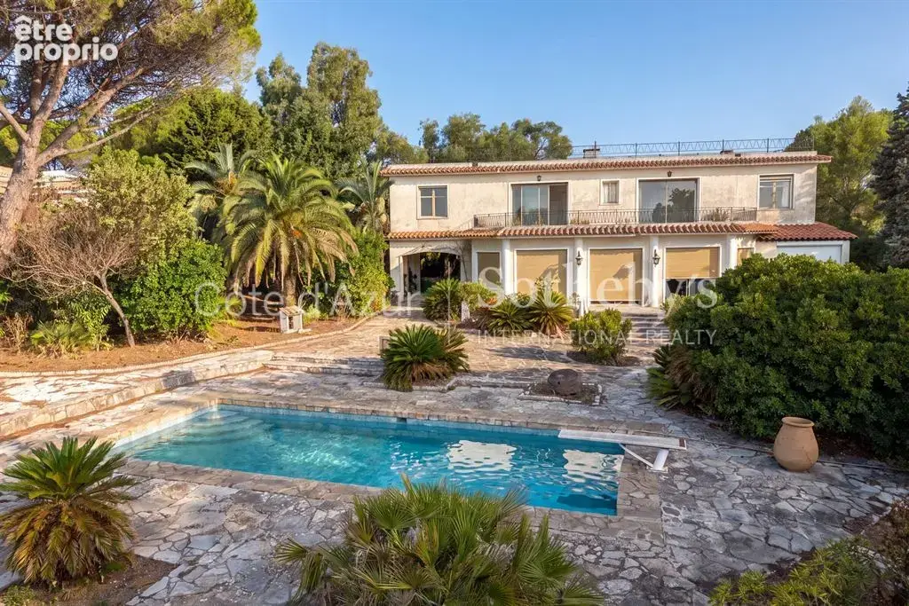 Super Cannes, terrain de 6 071 m² avec permis purgé pour deux villas vue mer - photo 4