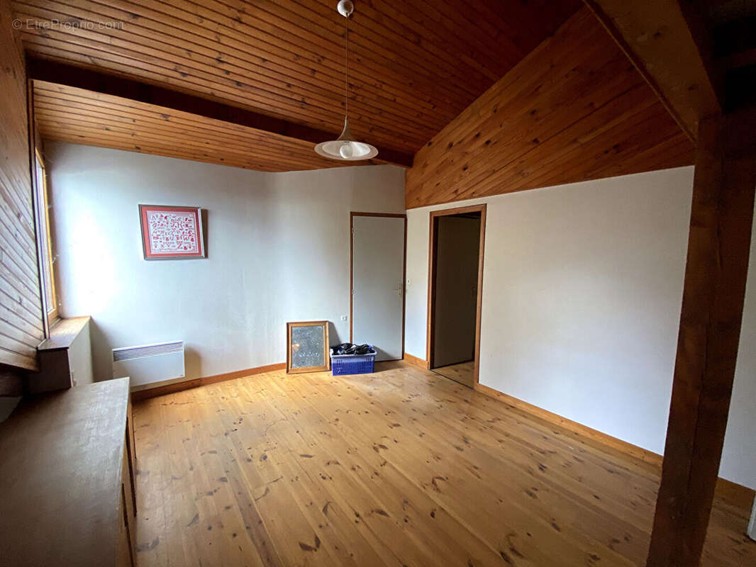 Maison 7 pièce(s) à 10 minutes à l'ouest de Moulins - photo 14
