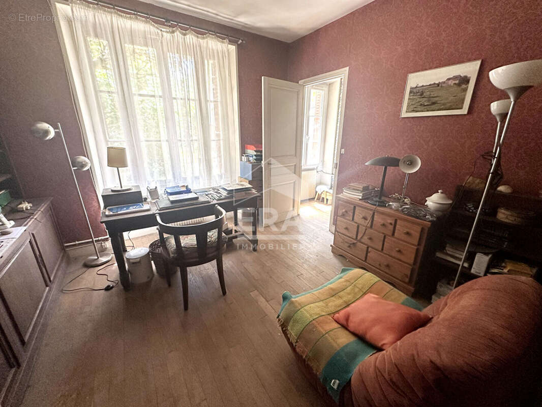 Maison à laval-en-brie - photo 7