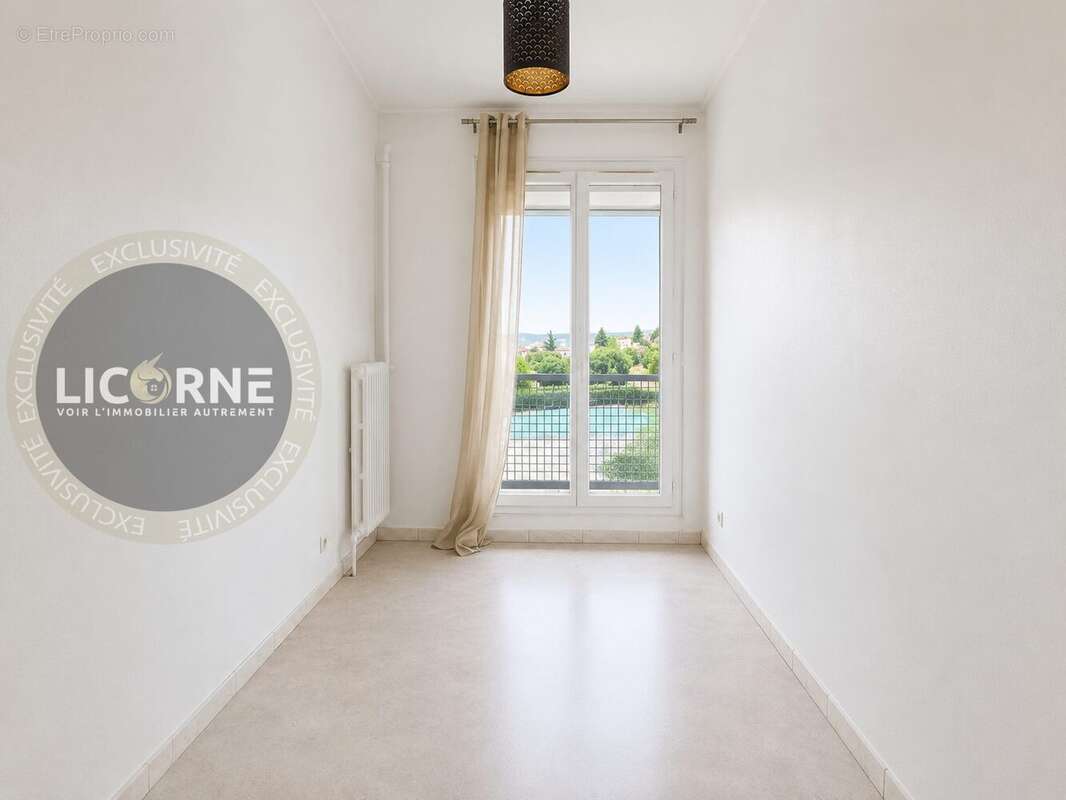 Bureau - Appartement à MARSEILLE-12E