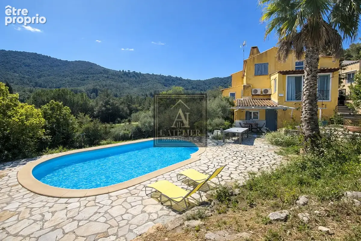 Maison à SOLLIES-TOUCAS