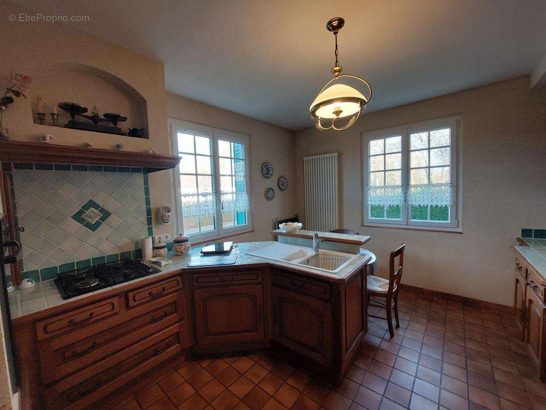 Maison à LES BAUX-SAINTE-CROIX