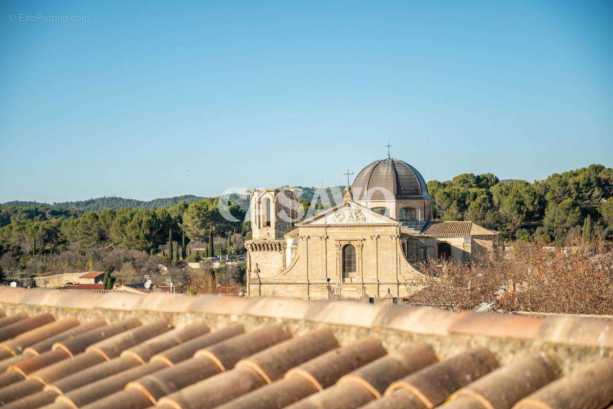 Appartement à LAMBESC