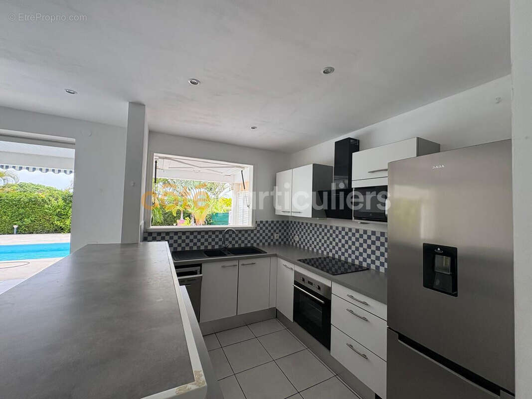villa pisine F4 avec garage fermé - photo 2