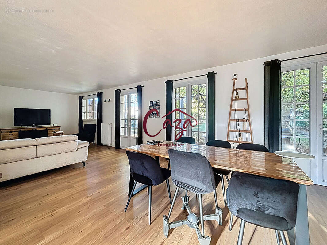 Maison à CARBON-BLANC