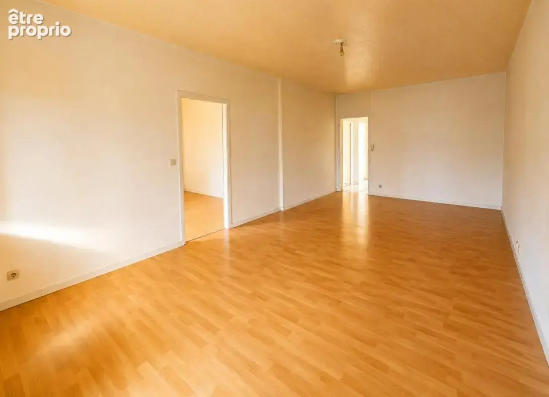 HAYANGE – 97 m² à rénover – 3 chambres – Stationnement – Investissement ou projet de rénovation - photo 3