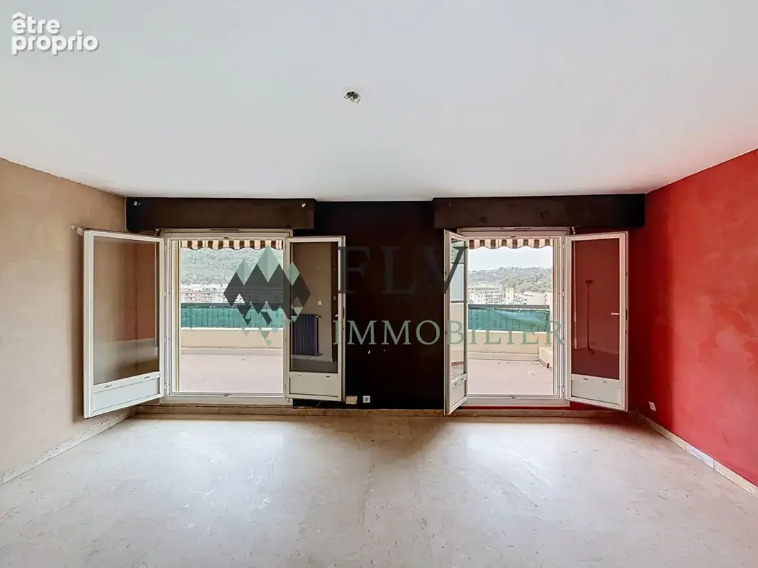 Dernier étage - grand 2 pièces 64 m² - terrasse 20 m² - garage - cave - photo 2