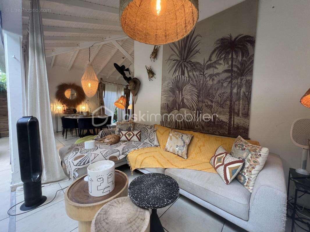 Maison à SAINTE-ANNE