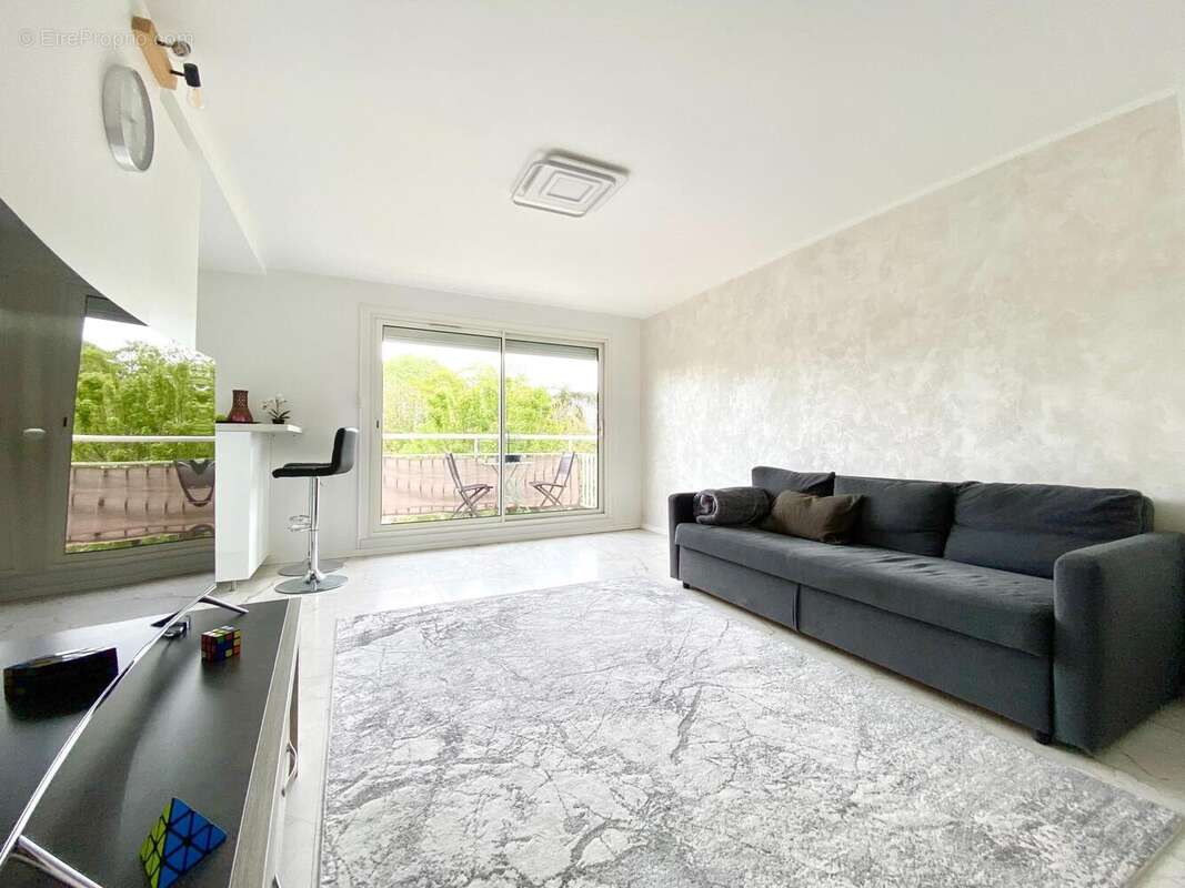 Photo 2 - Appartement à FRESNES