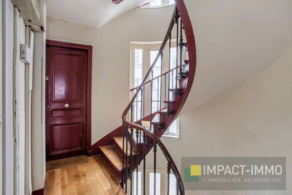 Appartement à PARIS-17E
