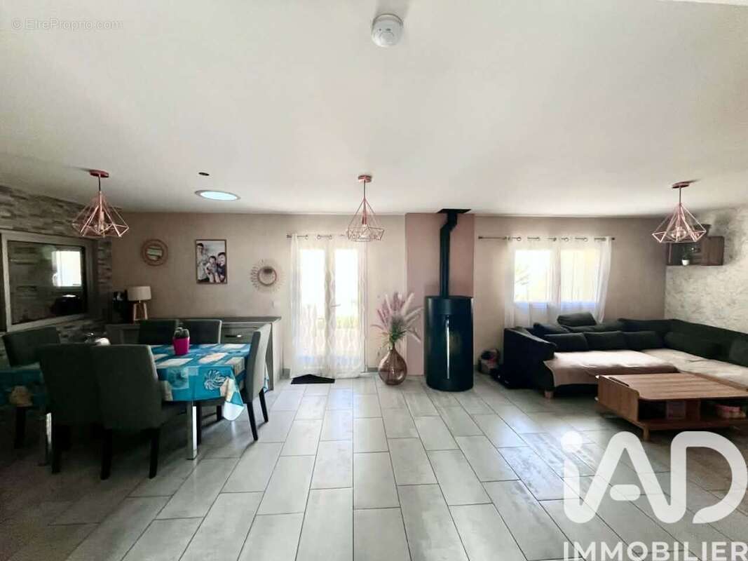 Photo 2 - Maison à CHAMBLY