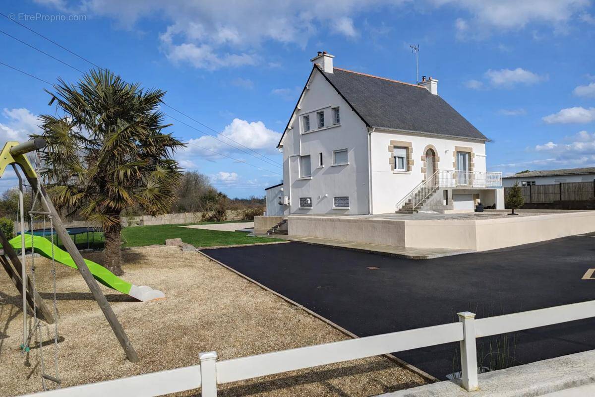 Maison à POMMERIT-LE-VICOMTE