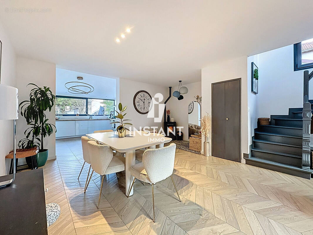 Maison à MAISONS-ALFORT