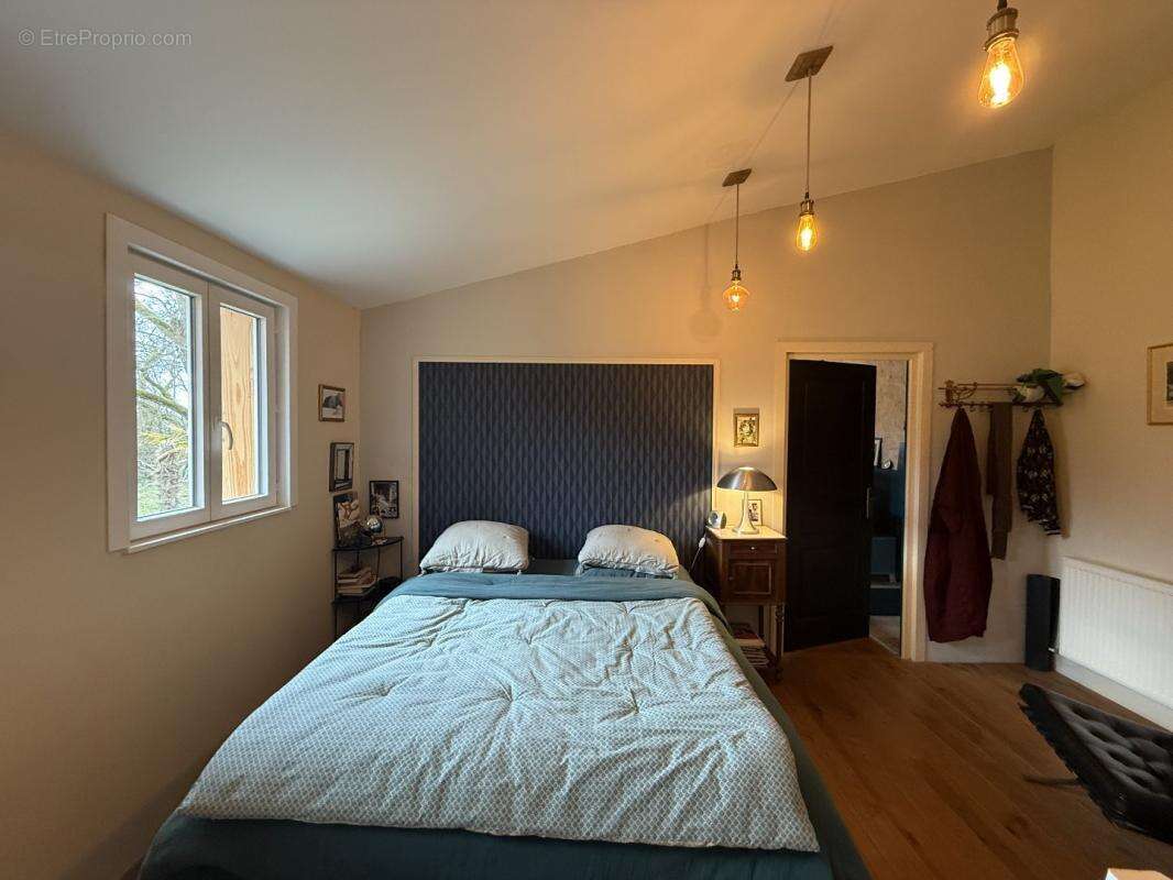 Maison à VIC-FEZENSAC