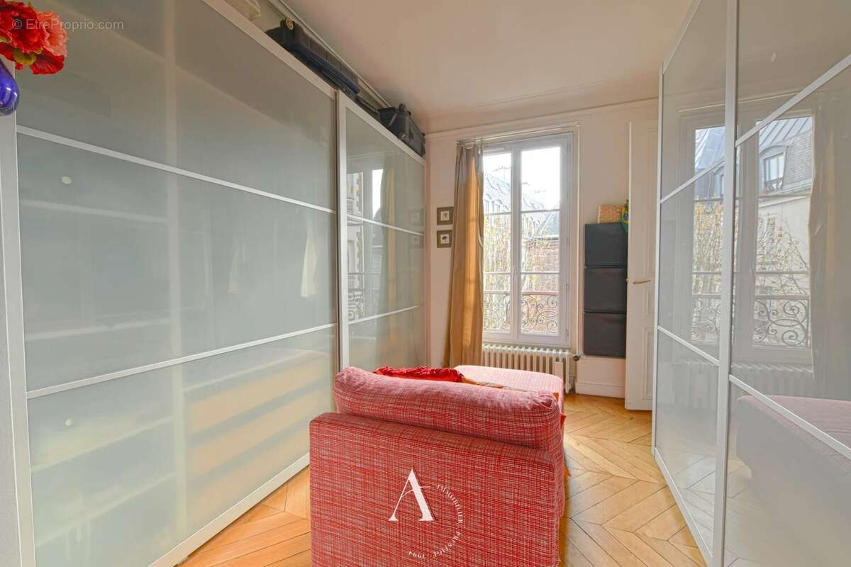 Appartement à PARIS-9E
